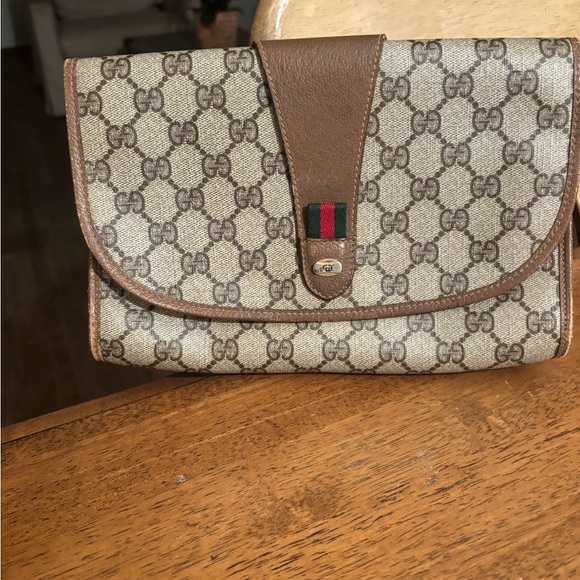 Gucci Beige and Brown Monogram Clutch with Green and Red Accent - Picture 9 of 9